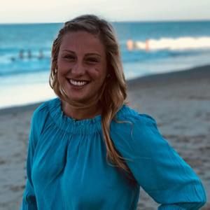 Meet your Posher, Olivia